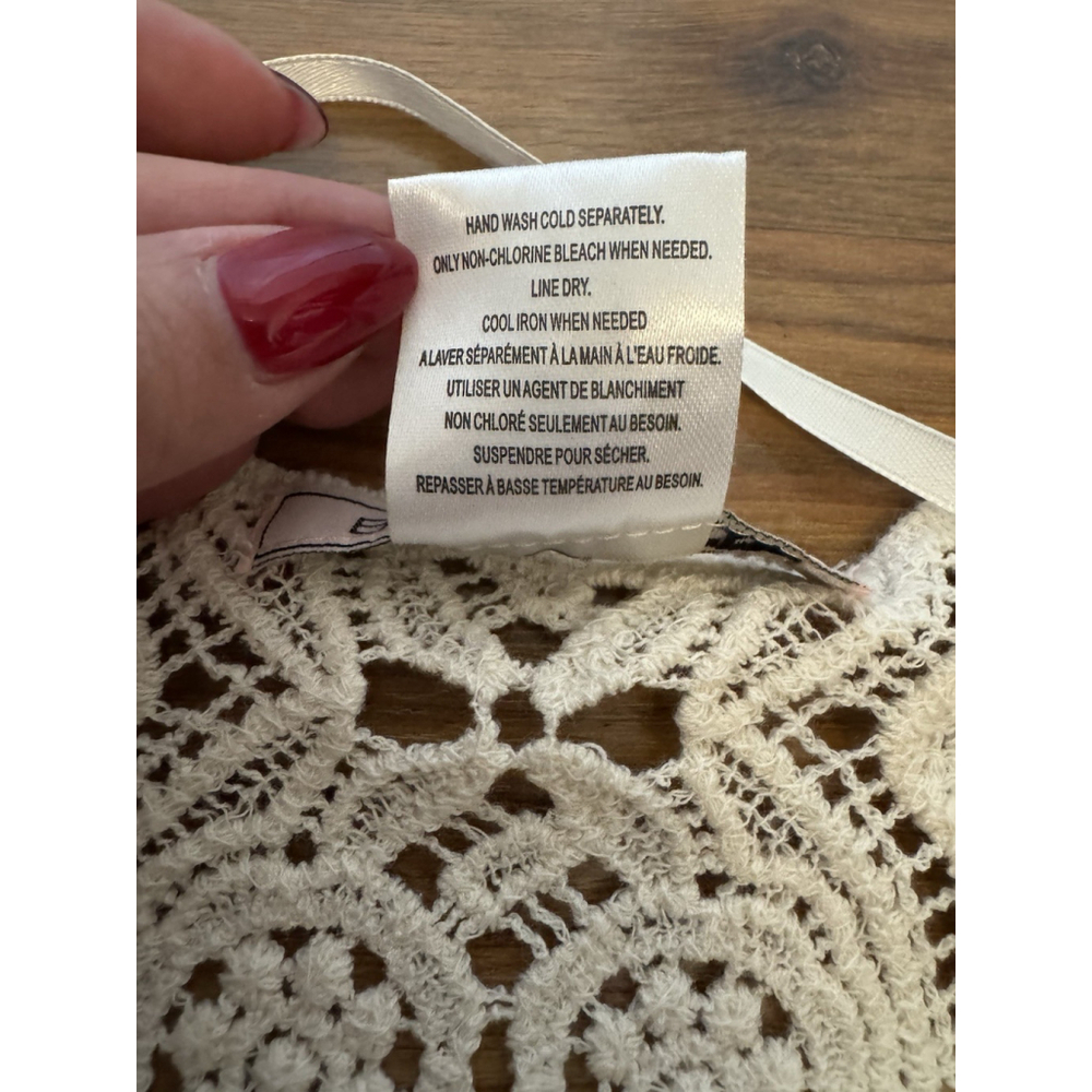 BCBG Crochet Lace Fringe Vest Boho Festival Prairie Western Cottagecore Size S-M - Picture 7 of 9